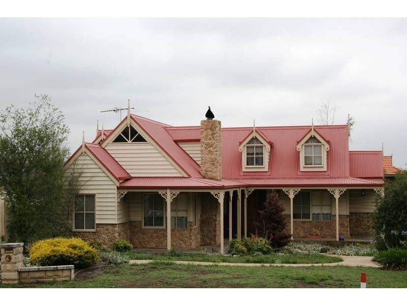 116 Yellowgum Boulevard, Sunbury VIC 3429