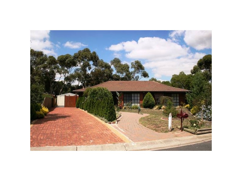 3 Ainsdale Court, Sunbury VIC 3429