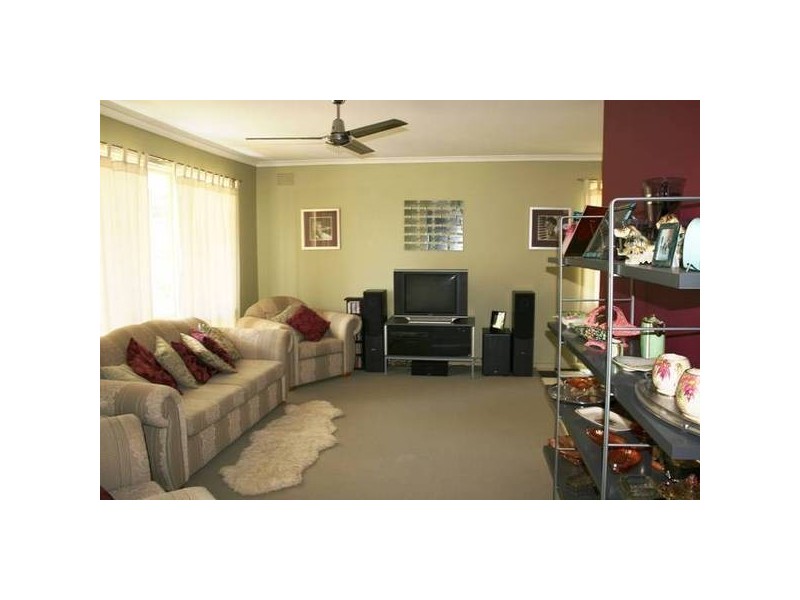 350 Elizabeth Drive, Sunbury VIC 3429