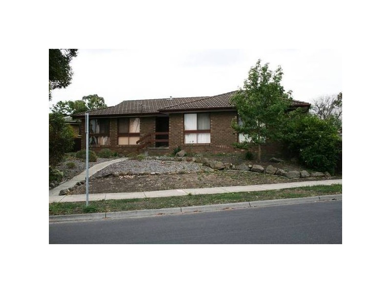 68 Menzies Drive, Sunbury VIC 3429