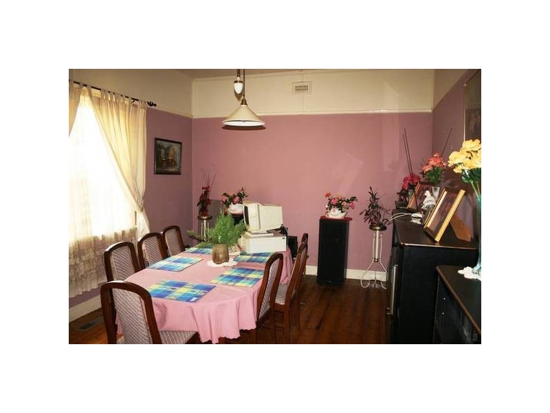 9 Riddell Road, Sunbury VIC 3429