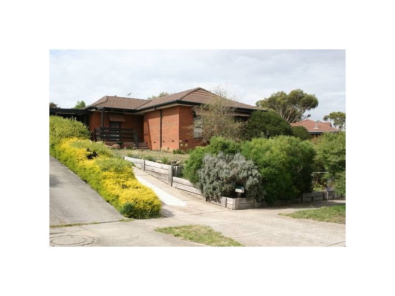 215 Elizabeth Drive, Sunbury VIC 3429