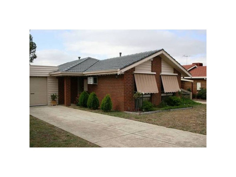13 Winged Foot Court, Sunbury VIC 3429