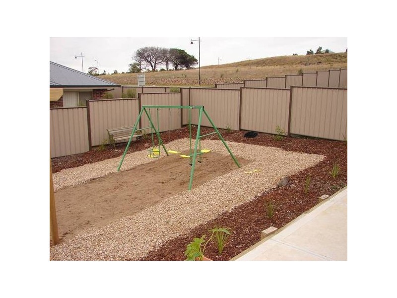 4 Ironbark Drive, Sunbury VIC 3429