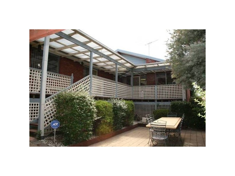 15 Heatherbrae Crescent, Sunbury VIC 3429