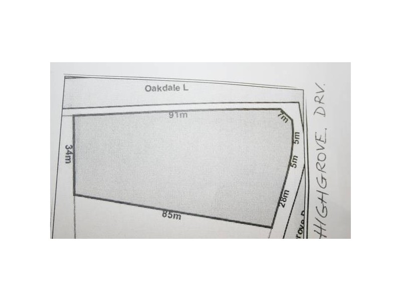 1016 Highgrove Drive, Sunbury VIC 3429
