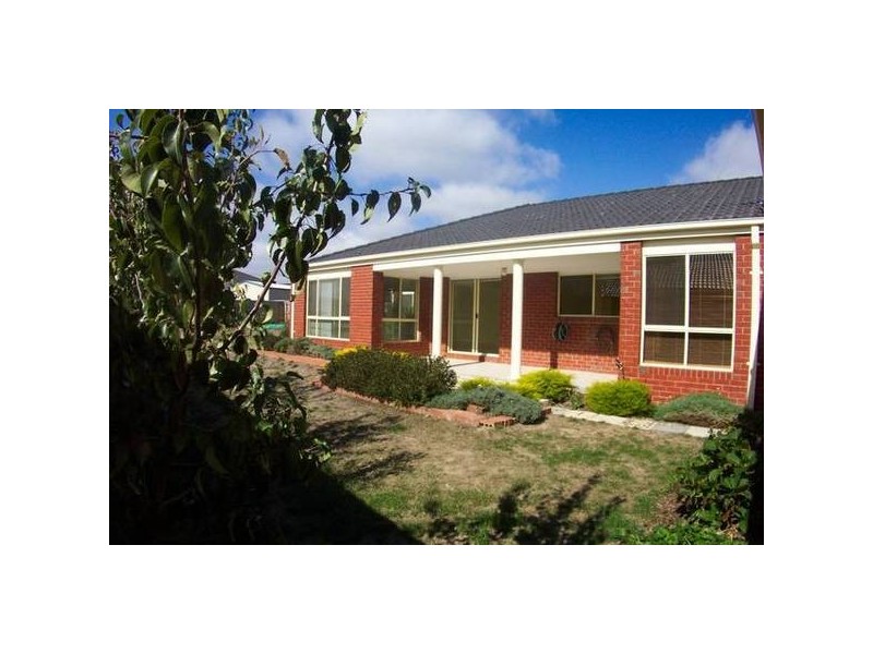 3 Doriemous Court, New Gisborne VIC 3438