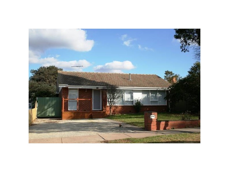 53 Dobell Avenue, Sunbury VIC 3429