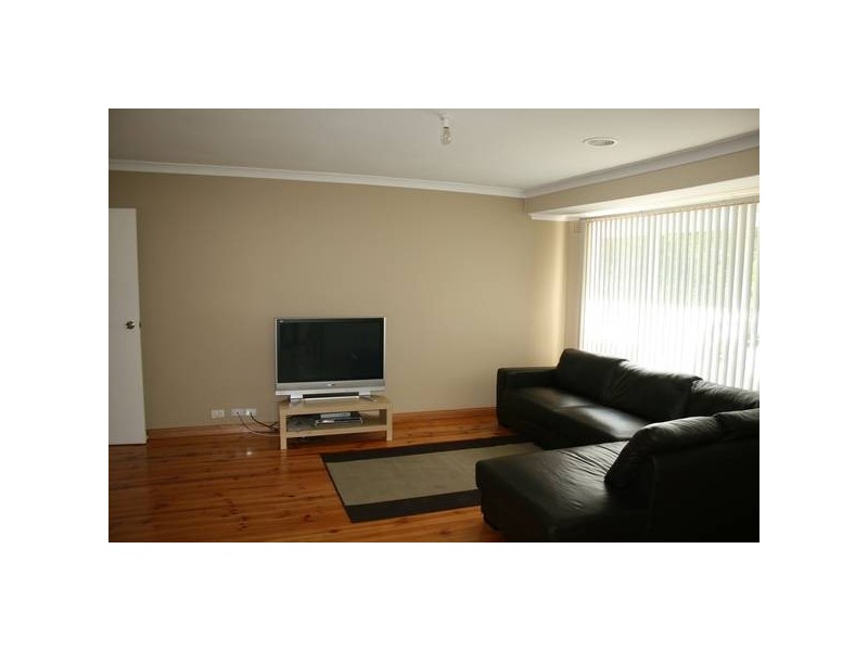 53 Dobell Avenue, Sunbury VIC 3429