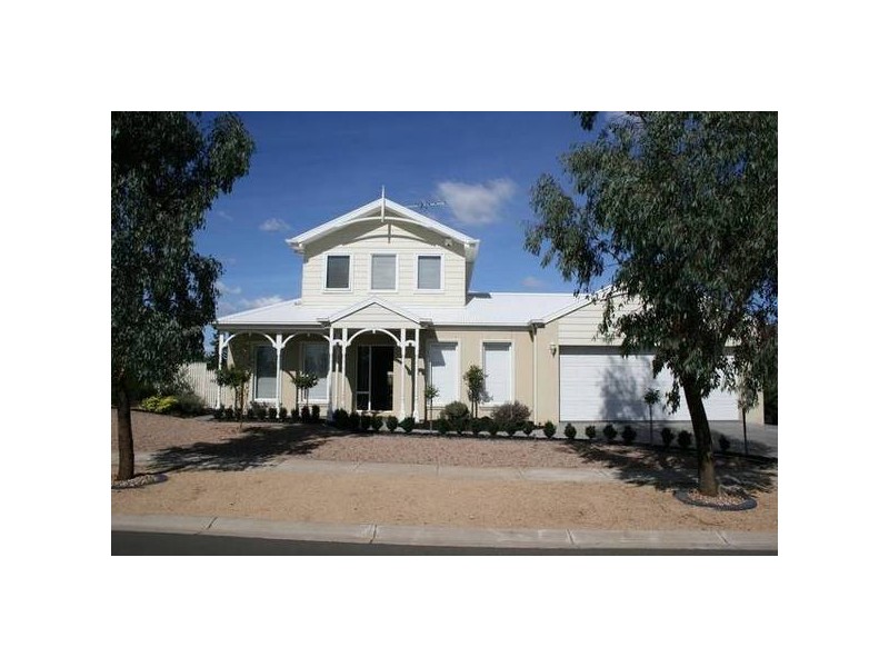 1 Liquidamber Way, Sunbury VIC 3429