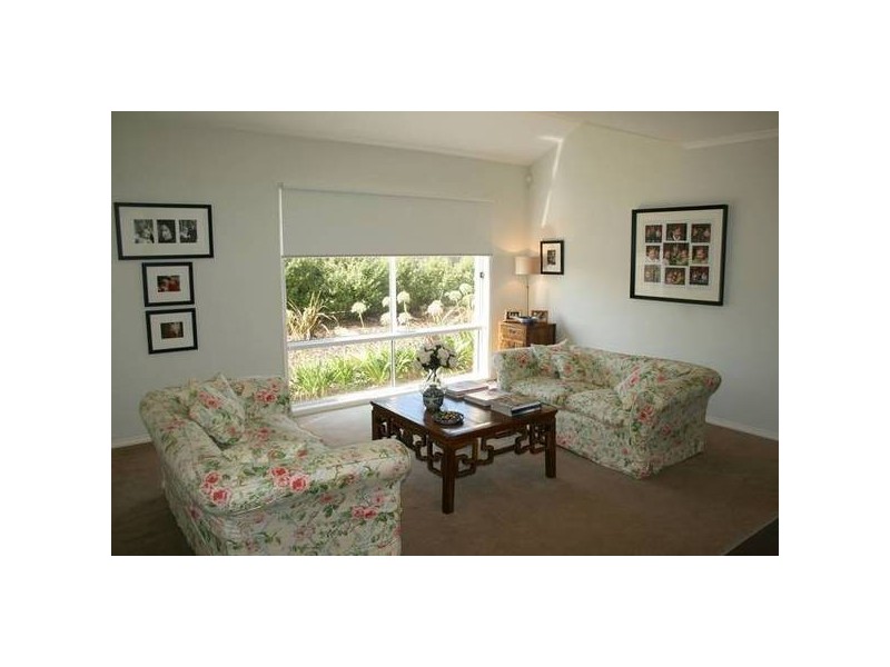 1 Liquidamber Way, Sunbury VIC 3429