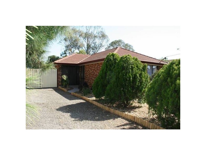 2 Flake Court, Diggers Rest VIC 3427