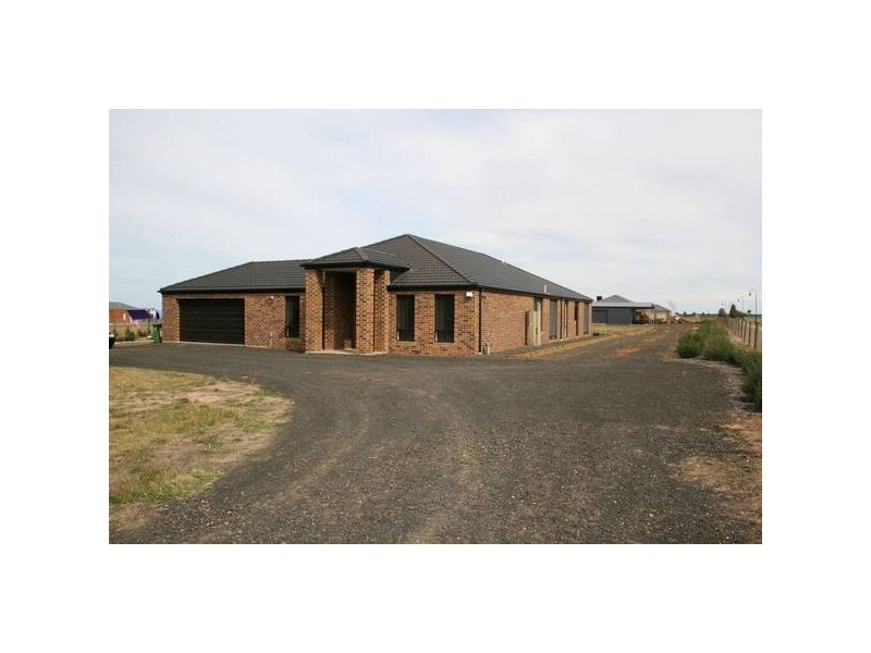 41 Balbethan Drive, Sunbury VIC 3429