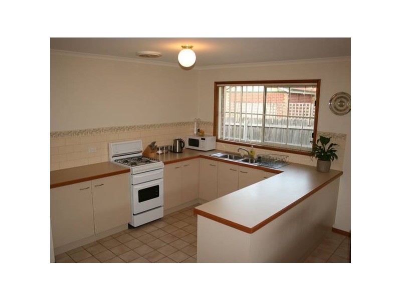 1/81 Pasley Street, Sunbury VIC 3429