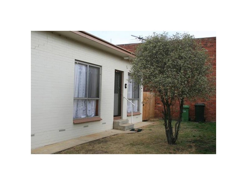 5/24 Barkly Street, Sunbury VIC 3429