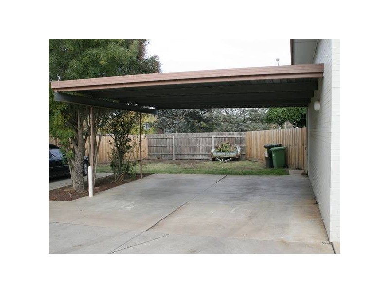 5/24 Barkly Street, Sunbury VIC 3429