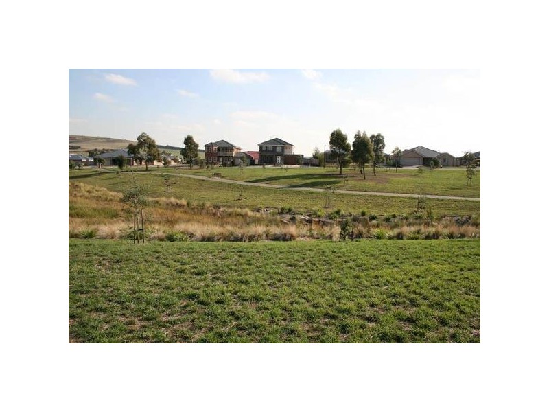 587 Red Robin Lane, Sunbury VIC 3429