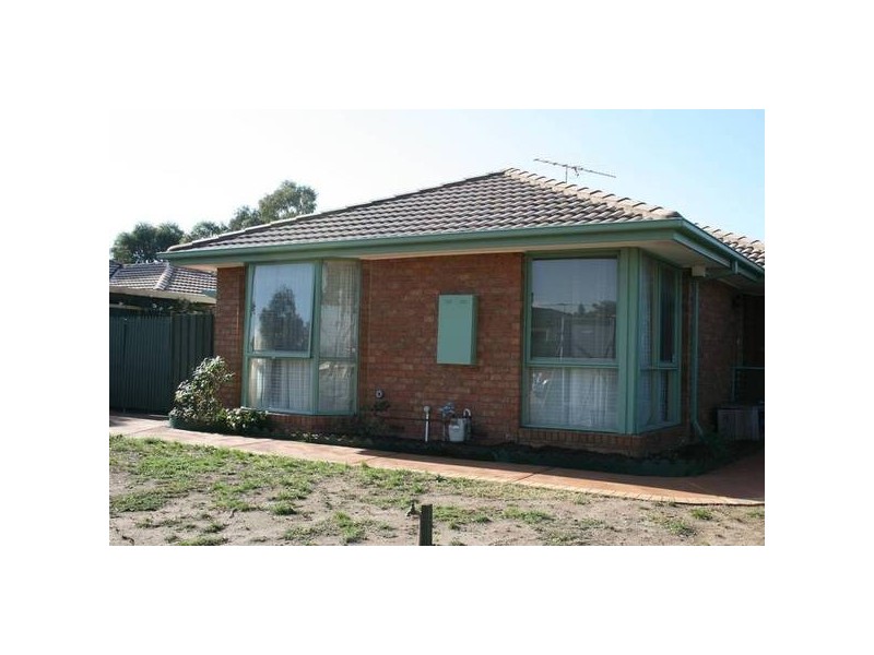 18 La Perouse Close, Sunbury VIC 3429