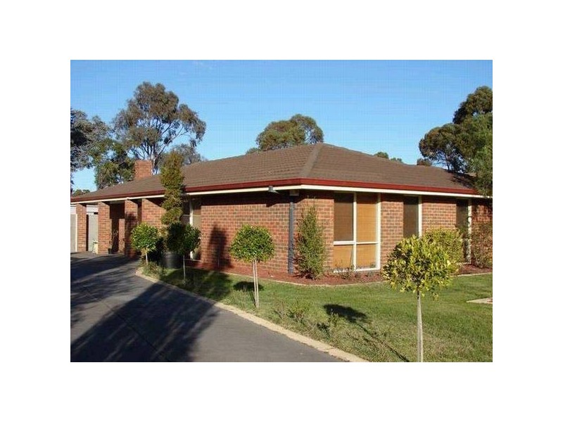 17 Gleneagles Drive, Sunbury VIC 3429