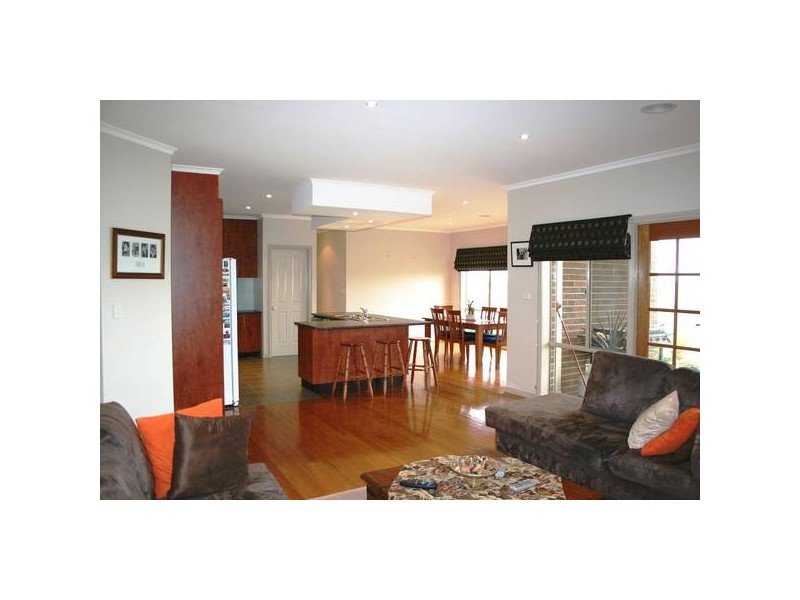 5 Oakdale Lane, Sunbury VIC 3429