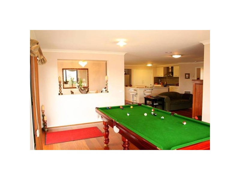 13 Swift Street, Sunbury VIC 3429