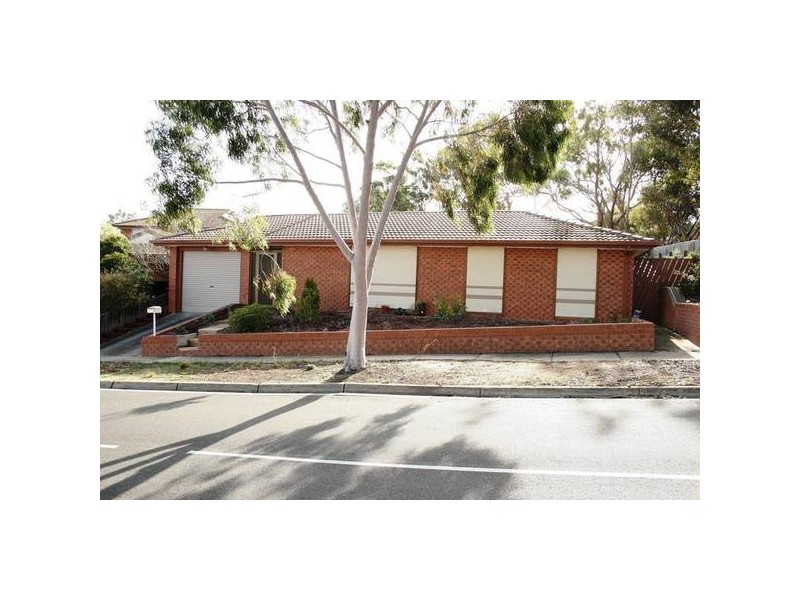 2 Louis Way, Sunbury VIC 3429