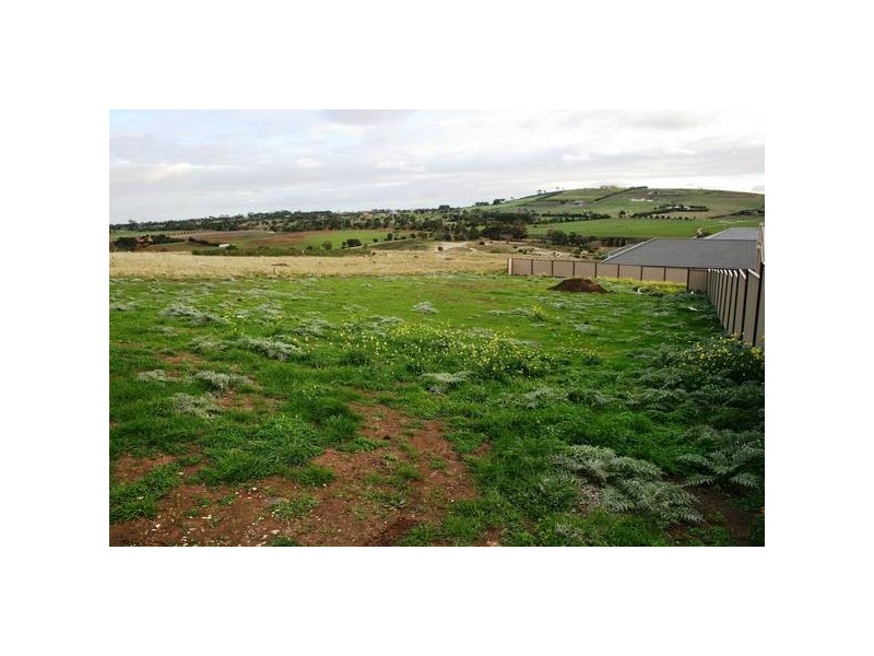 629 Belleview Drive, Sunbury VIC 3429