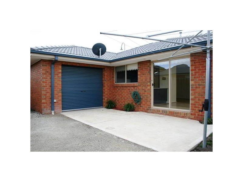 40 Burge Drive, Sunbury VIC 3429