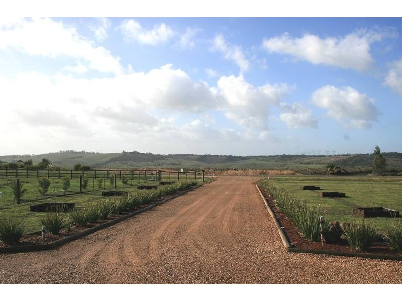 7 The Ridge, Oaklands Junction VIC 3063