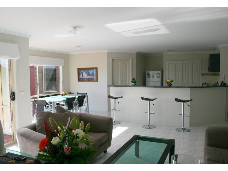 7 The Ridge, Oaklands Junction VIC 3063