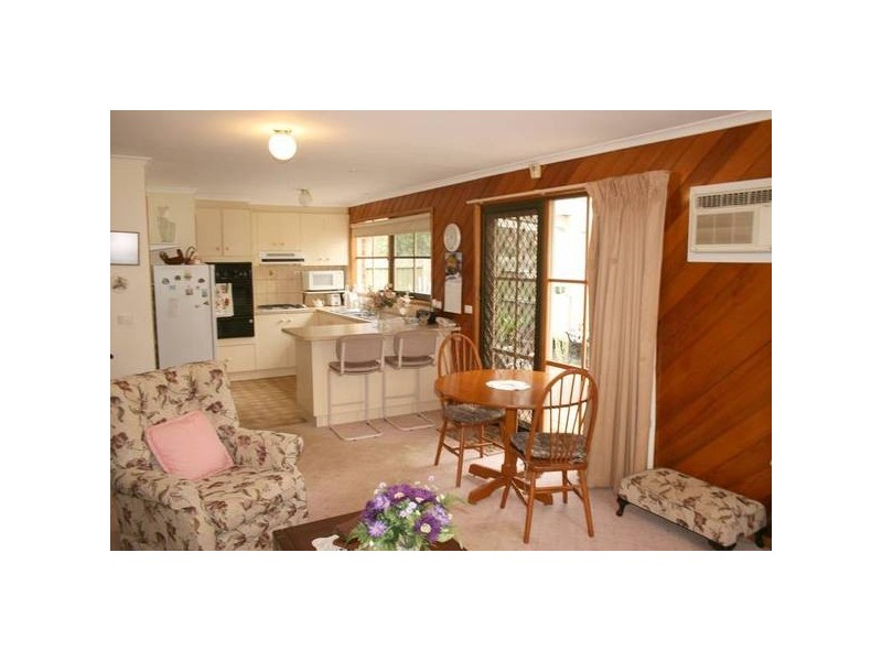 6/40-42 Harker Street, Sunbury VIC 3429