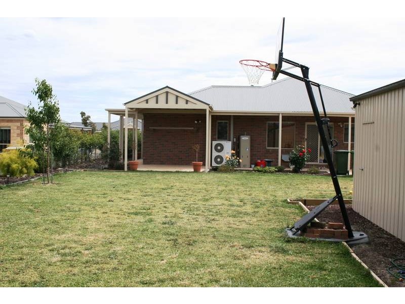 7 Marylebone Street, Sunbury VIC 3429