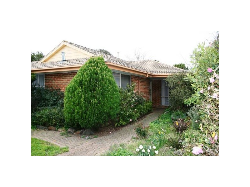 49 Carnoustie Drive, Sunbury VIC 3429