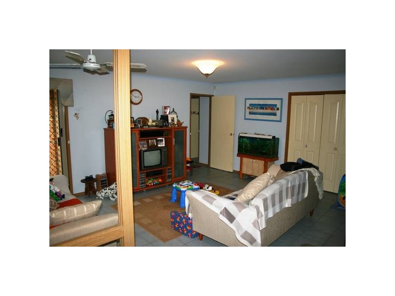 49 Carnoustie Drive, Sunbury VIC 3429