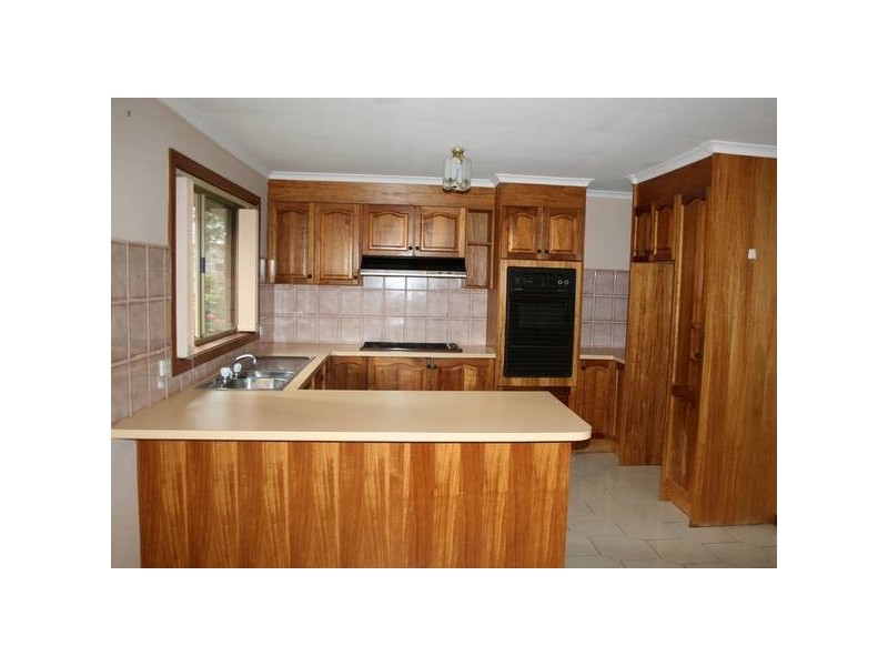 25 Neill Street, Sunbury VIC 3429