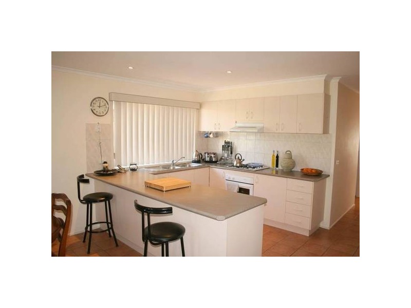 5 Peterhouse Court, Sunbury VIC 3429