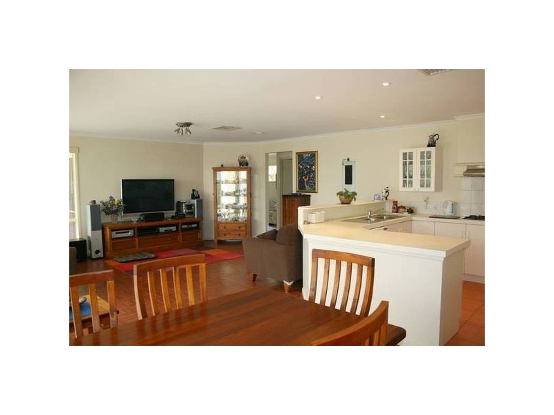 5 Citriodora Circuit, Sunbury VIC 3429