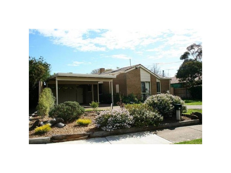 22 Deakin Street, Sunbury VIC 3429