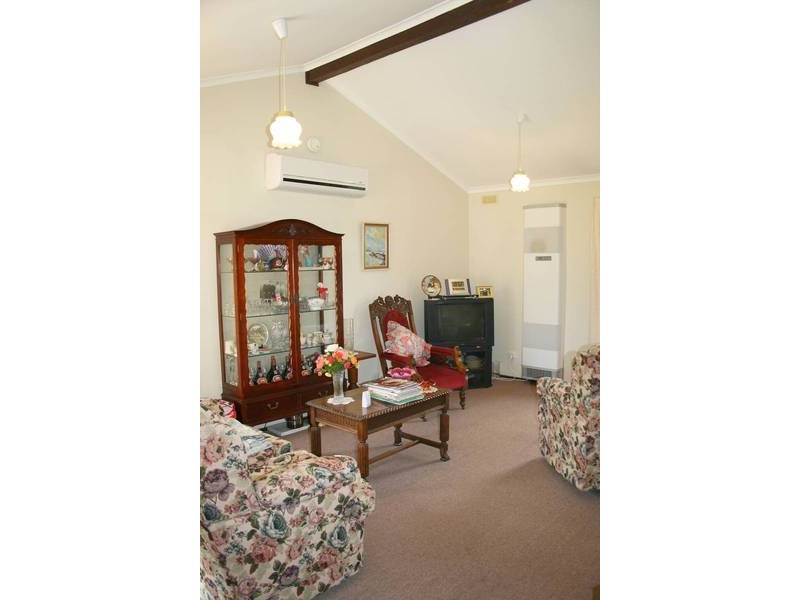 22 Deakin Street, Sunbury VIC 3429