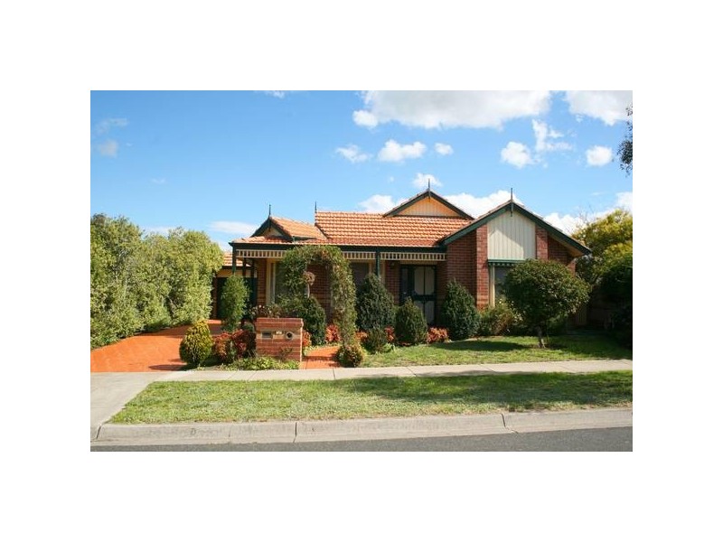 2 Woodstock Place, Sunbury VIC 3429
