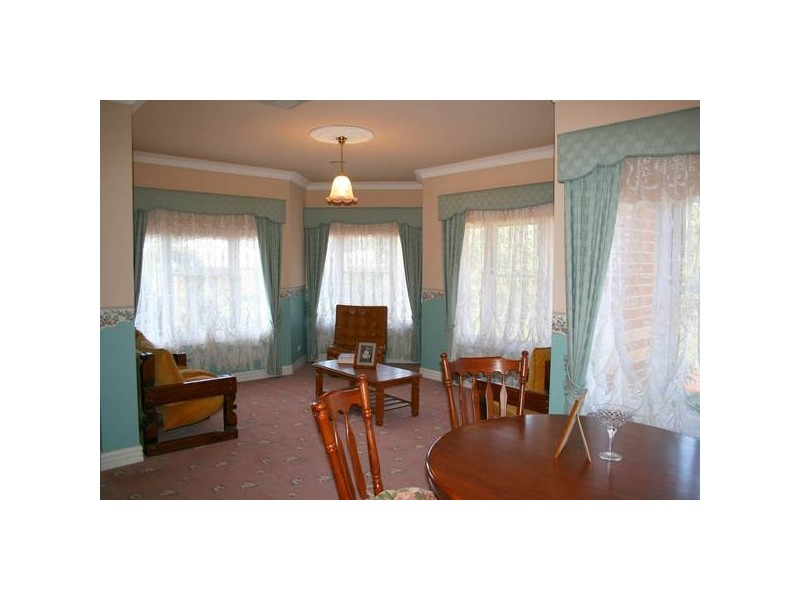 2 Woodstock Place, Sunbury VIC 3429