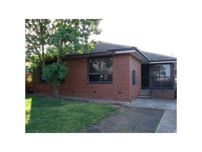 2 Burke Road, Sunbury VIC 3429