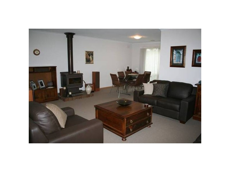 11 Fisher Court, Sunbury VIC 3429