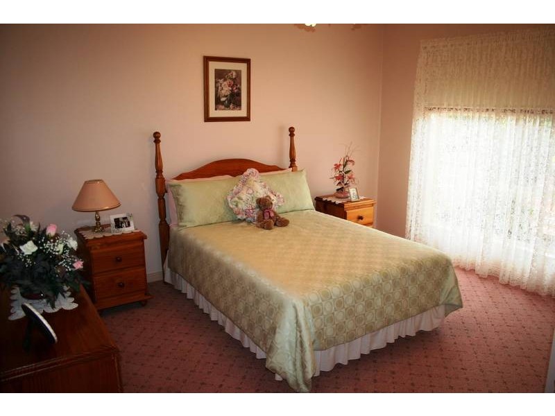 43 Belleview Drive, Sunbury VIC 3429
