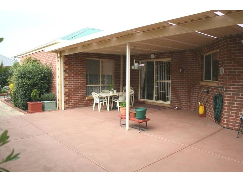43 Belleview Drive, Sunbury VIC 3429