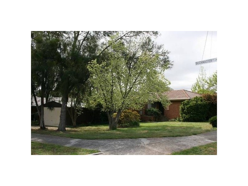 8 Heysen Drive, Sunbury VIC 3429