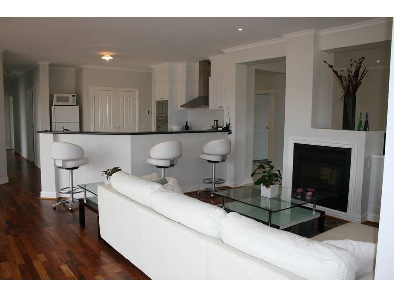 1 The Ridge, Oaklands Junction VIC 3063