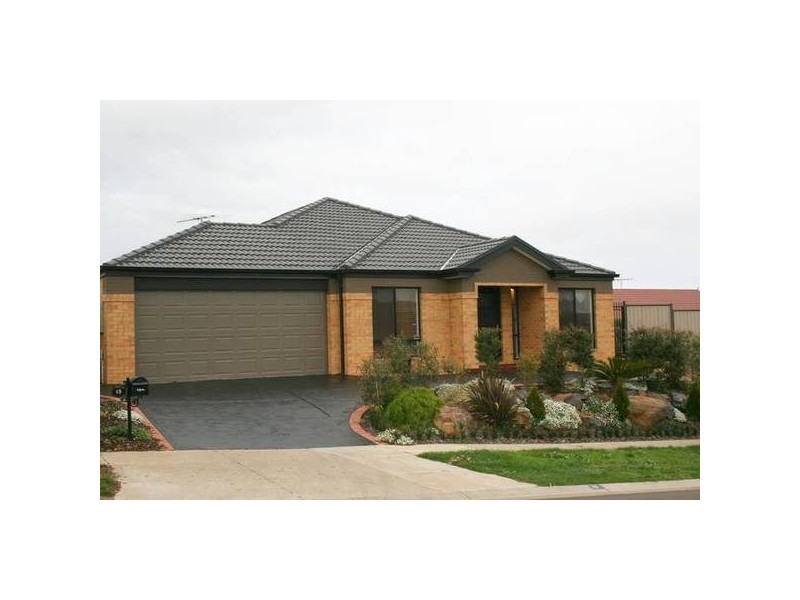 13 Swift Street, Sunbury VIC 3429