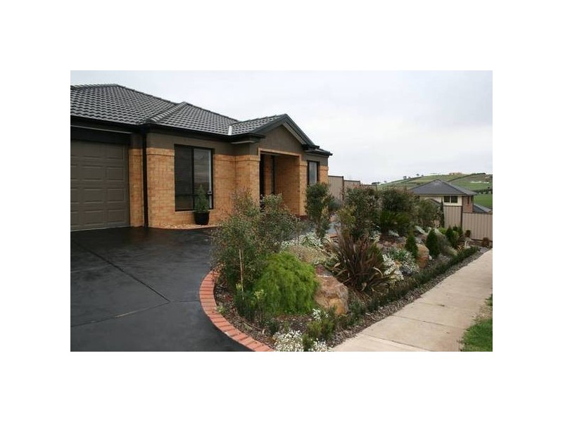 13 Swift Street, Sunbury VIC 3429