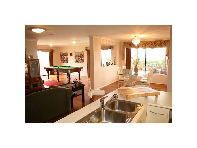 13 Swift Street, Sunbury VIC 3429